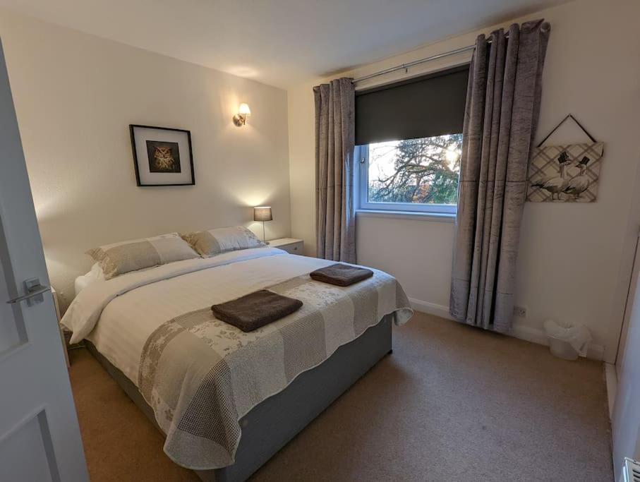 Two Bedroom Flat In Bridge Of Allan, Stirling Экстерьер фото
