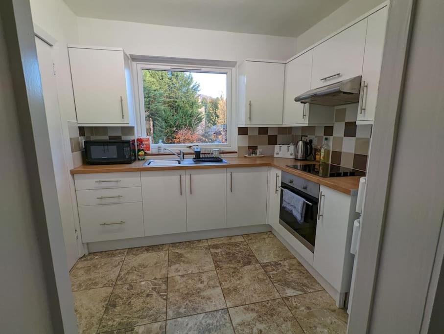 Two Bedroom Flat In Bridge Of Allan, Stirling Экстерьер фото